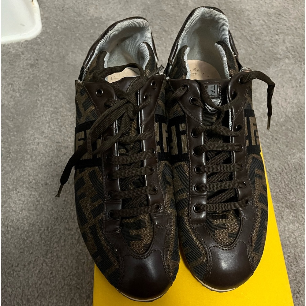 Women’s classic Fendi sneakers gently worn